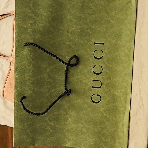 Gucci large tote bag. Includes duster shopping bag. - Picture 12 of 12